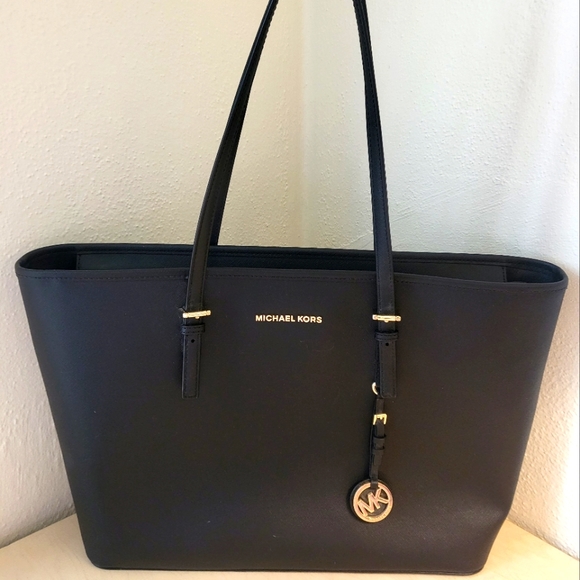 Michael Kors Handbags - Black NWOT Michael Kors Tote
